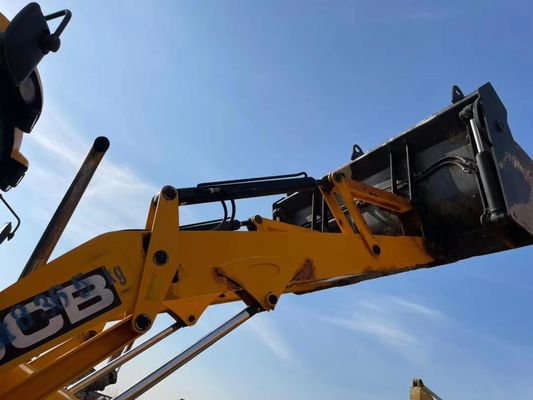 JCB 4CX ECO Подержанный буровой погрузчик для строительства