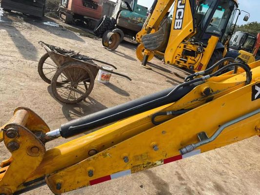 JCB 4CX ECO Подержанный буровой погрузчик для строительства