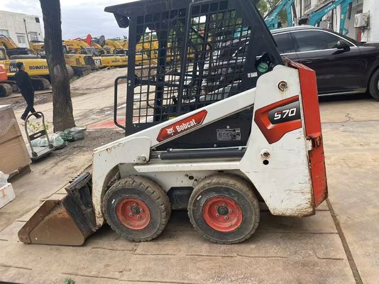 Оригинальный цвет Использованный Bodcat S70 Скид-стейдер загрузчик Эффективность использования топлива Стабильная работа