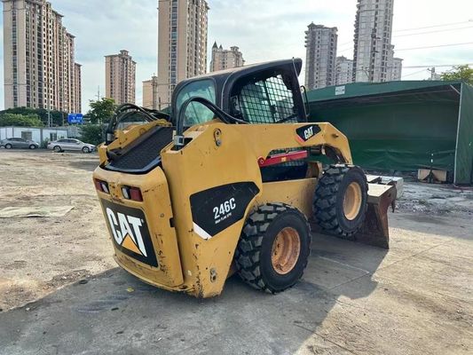 CAT 246C Оригинальный цвет Использованный скользящий рулевой погрузчик Безопасность и точность В хорошем состоянии