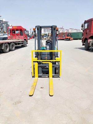 3 тонны Komatsu использованный погрузчик оригинальный Япония использованный 3 тонны погрузчик