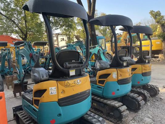 Оригинальный цвет Использованный экскаватор Kobelco U17 высокая эффективность для работы в помещении