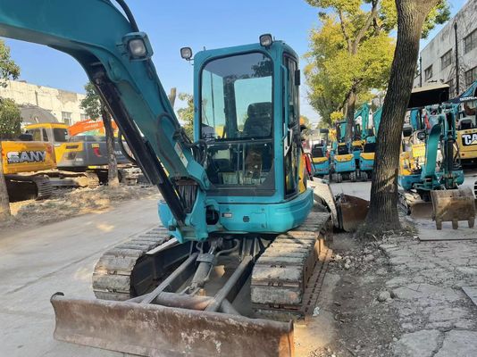 Япония использует мини-экскаватор Kubota U40-5 с эффективной гидравлической системой
