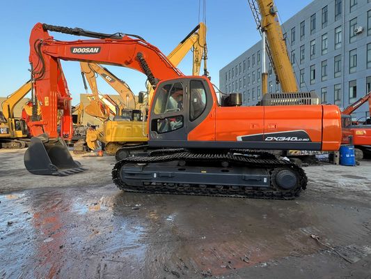 Переокрасить цвет использованный экскаватор Doosan DX340LC-9C в отличном состоянии
