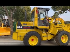 Оригинальная японская подержанная Komatsu WA100-1 колесные погрузчики работают в саду